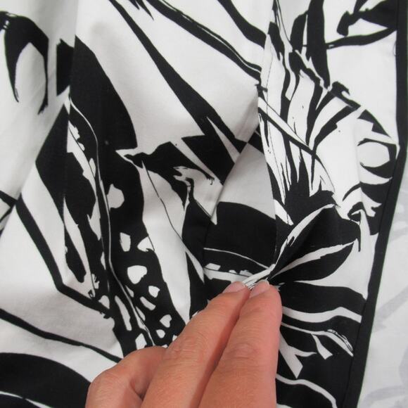 CHICO’S Leaf Print Open Front Lightweight Jacket White/Black Women's Size Medium - Picture 8 of 11